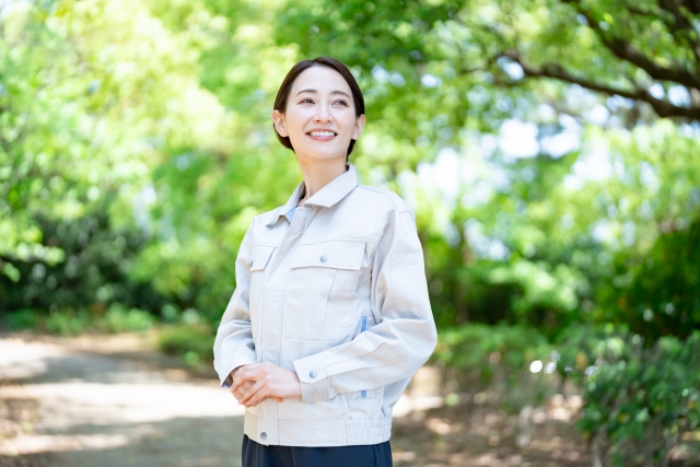 女性