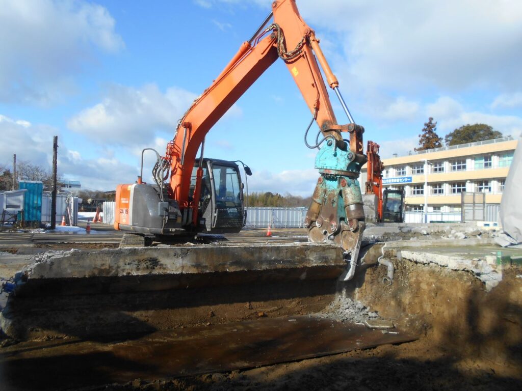 郡山市教育研修センタープール解体工事